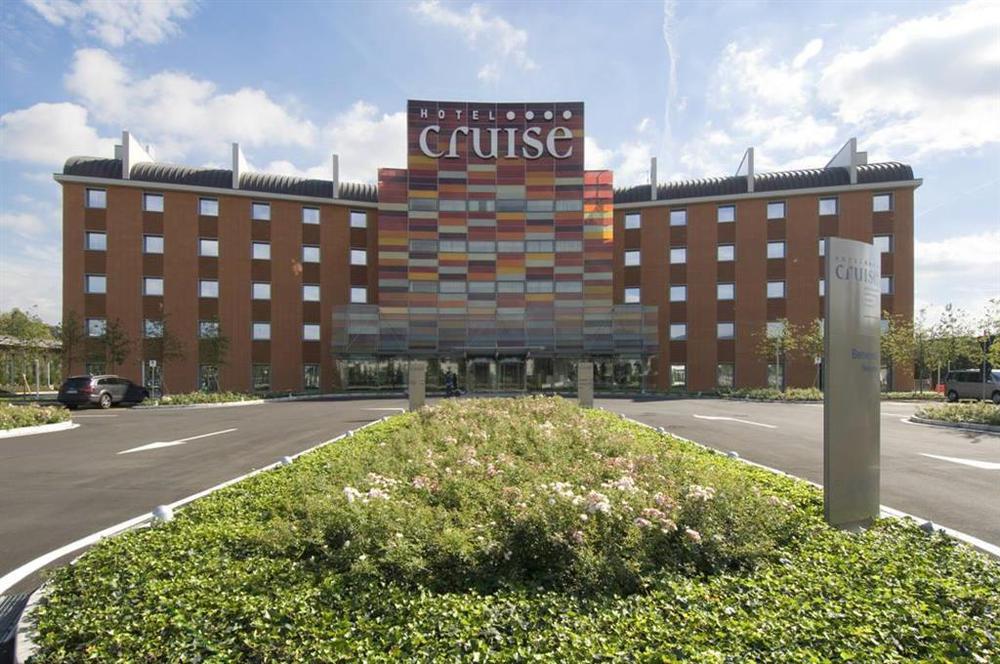 Hotel Cruise Montano Lucino Ngoại thất bức ảnh